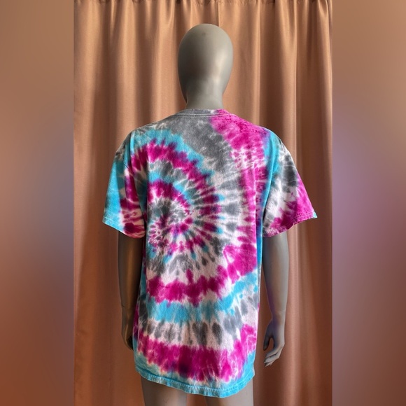 Gildan Large Pink and Blue Tie-Dye Short Sleeve Tee Vibrant GUC ❄️ - Picture 2 of 5